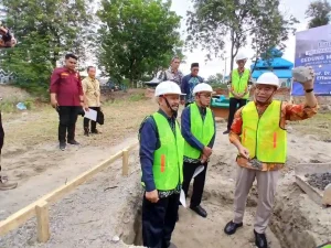 Muhadjir Effendy Letakkan Batu Pertama Mentari Mart Palu