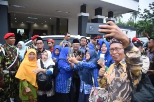 Abdul Muti bersama para Guru di Temanggung