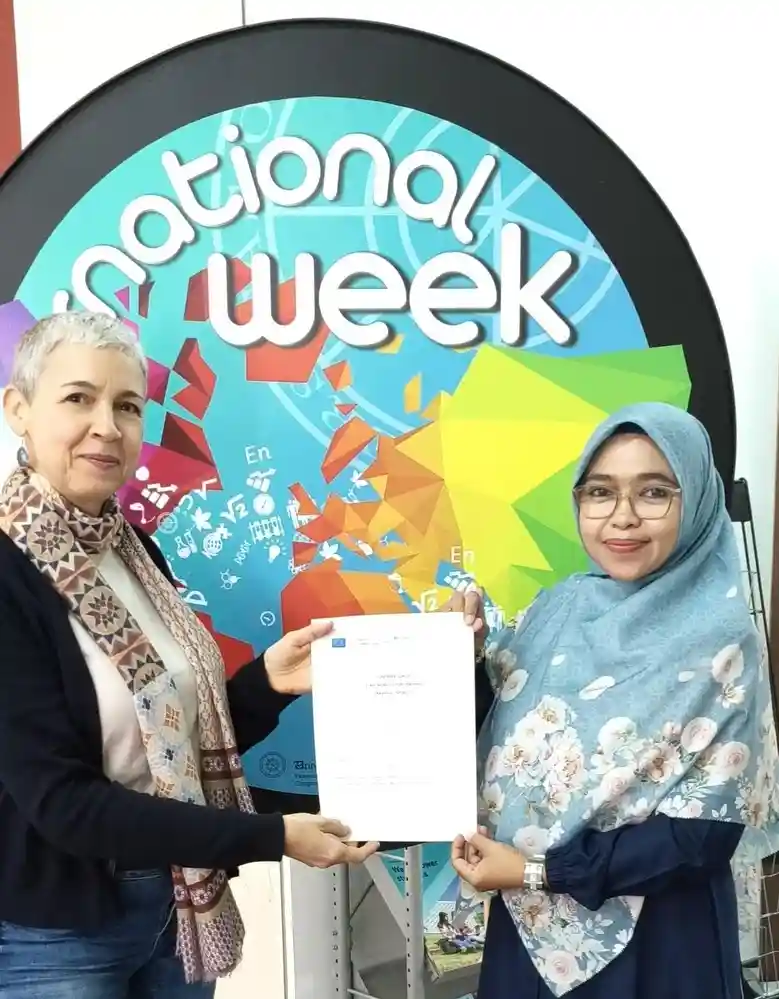 Staf UM Pontianak Terima Erasmus Exchange ke Spanyol tahun 2025