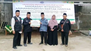 Melalui Program Save Our School, Lazismu Bangun Ruang Kelas Baru Madrasah Ibtidaiyah Muhammadiyah di Kota Banjarmasin