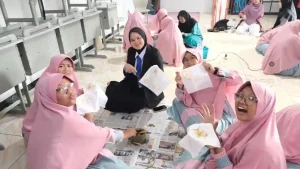 Siswi Pertukaran Pelajar Dari Malaysia Rasakan Pengalaman Baru di SMP 'Aisyiyah Boarding School Malang