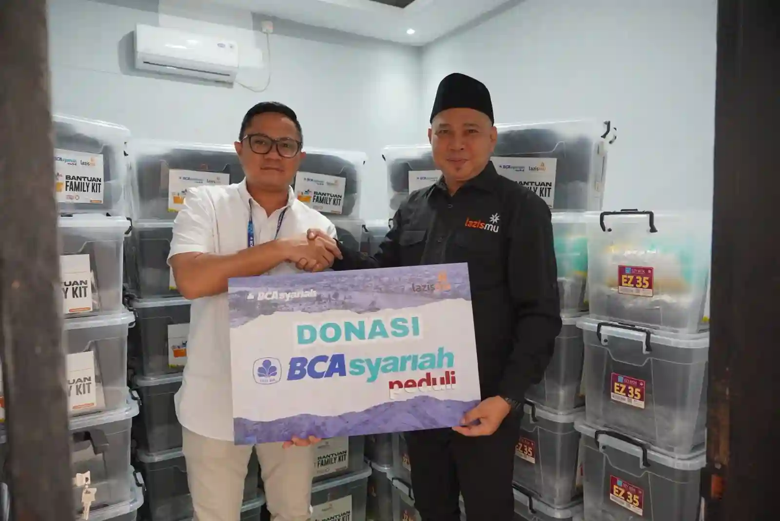 BCA Syariah Salurkan Bantuan Kemanusiaan untuk Sumatra Melalui LAZISMU