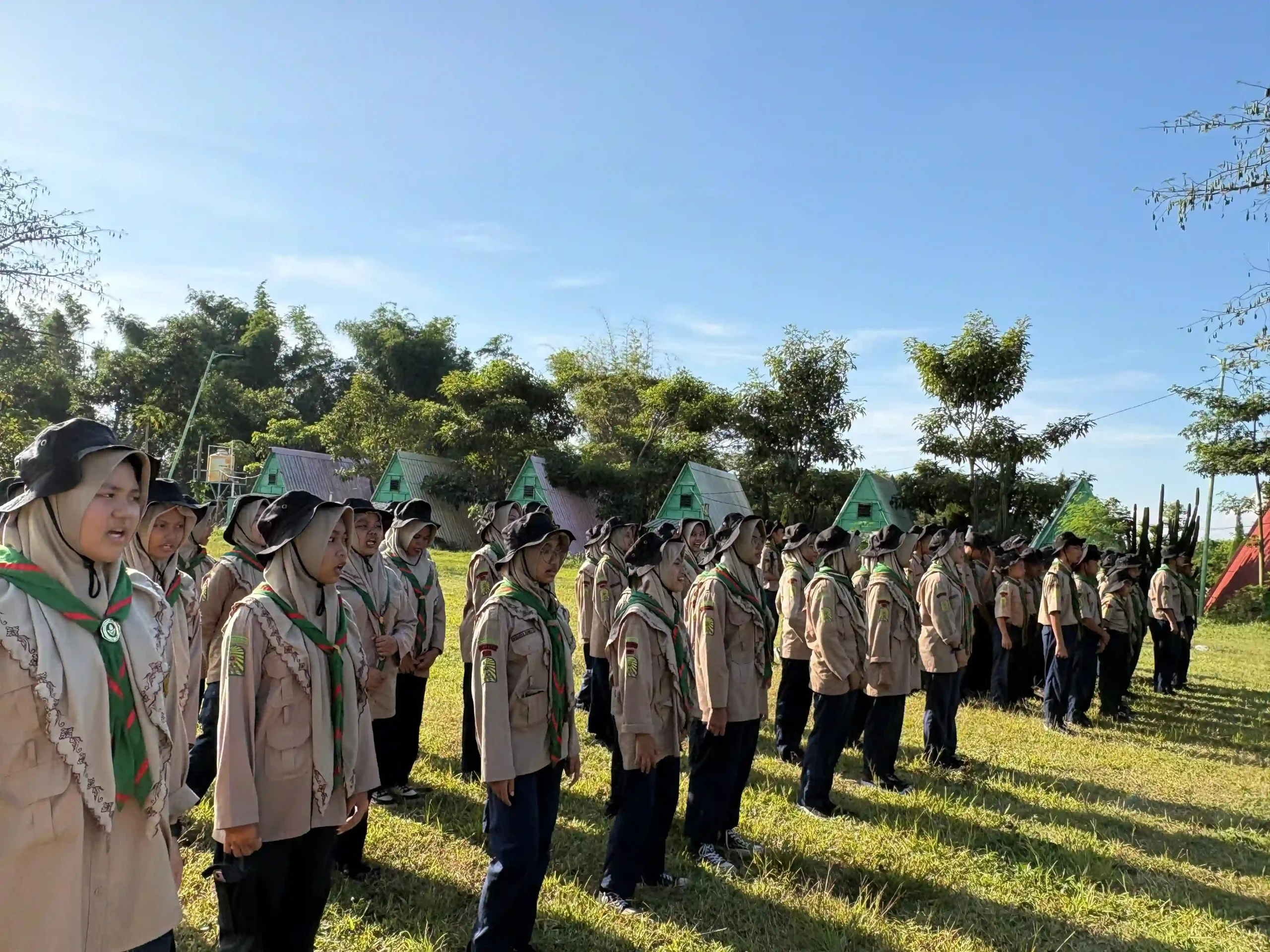 SMP Muhammadiyah 1 Surabaya Gelar Kemah Akbar Hizbul Wathan, Dukung Wujudkan Generasi Tangguh Berprestasi