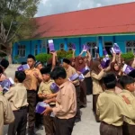 Siswa Muhammadiyah Bener Meriah Terima 500 Pasang Sepatu, Simbol Kepedulian Bagi Keberlanjutan Pendidikan