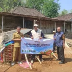 Kekeringan Melanda Puluhan Desa di Pacitan, LAZISMU Gerak Cepat Salurkan Air Bersih