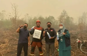 Muhammadiyah Salurkan 250 Oxycan untuk Relawan Karhutla Kalimantan Tengah